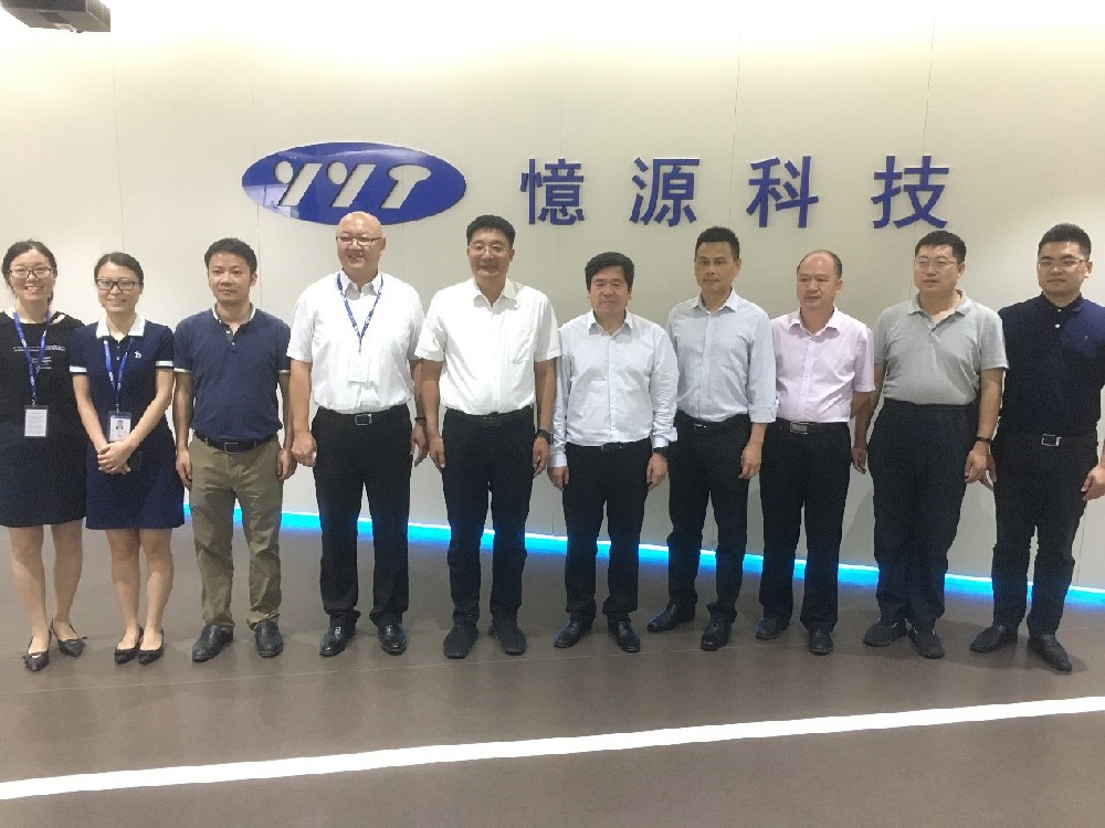中興通訊董事長李自學(xué)、中國移動江西公司董事長凌浩一行蒞臨憶源科技參觀考察